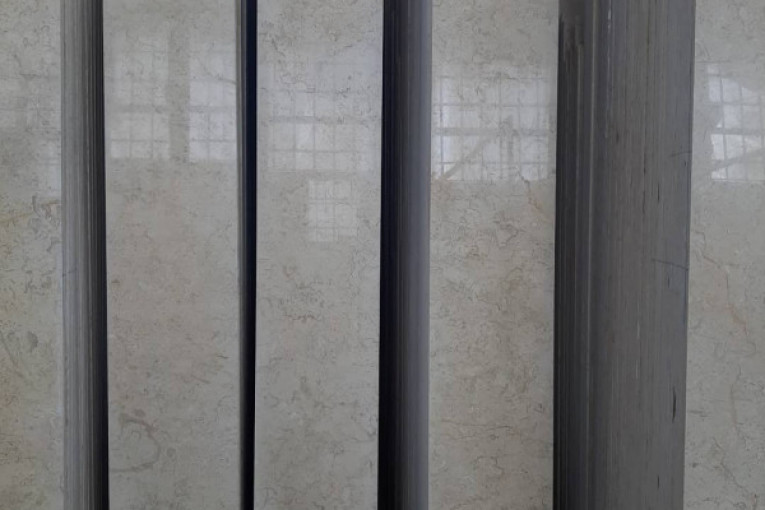 مرمریت کرم طلایی آباده